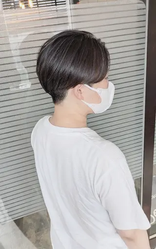 ショート カラー sepiage trois所属・酒井 亜希のヘアスタイル