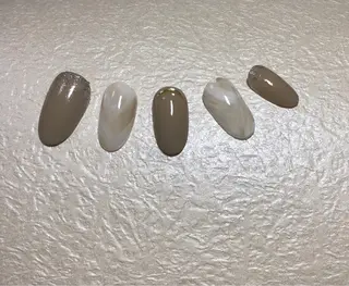 ネイル 遊津 美来のネイルデザイン