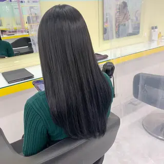 セミロング カラー ヘアアレンジ 顔まわりカット の達人のヘアスタイル