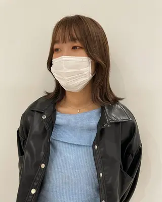 ミディアム カラー ベージュ🤎透明感 カラー🤎anriのヘアスタイル