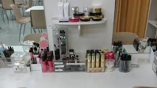 デ・アイム   ナリス化粧品所属・鈴木 りえこのエステ・リラクイメージ