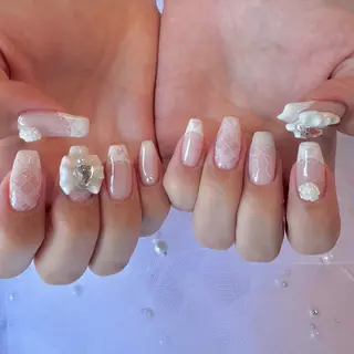 ネイル nail salon e'mu💐のネイルデザイン