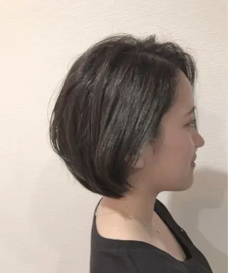 ショート カラー レイヤーカット匠 イソザキノリユキのヘアスタイル