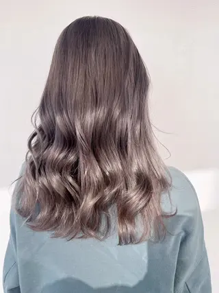 セミロング カラー 福田 有紗のヘアスタイル
