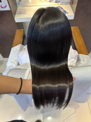 セミロング カラー 海外風パーマ 健人のヘアスタイル