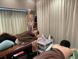 美容鍼灸サロン mahoroba院長のエステ・リラクイメージ