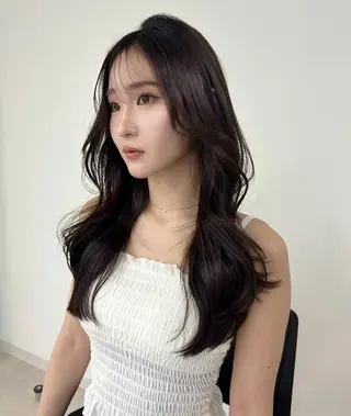 ロング カラー Euphoria新宿店所属・新宿/透明感カラー 縮毛矯正/SHOKIのヘアスタイル