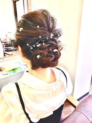 セミロング HAIR carelyのヘアスタイル