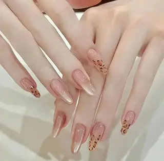 ネイル KARI ネイルサロンのネイルデザイン