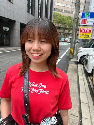 カラー こまつばらみお/レイ ヤー/ダブルカラーのヘアスタイル