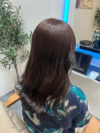 セミロング カラー 藤田 詩織のヘアスタイル