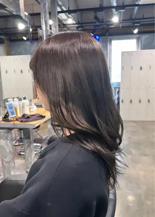 ミディアム IS所属・横浜美容室/透明感 カラー/レイヤーのヘアスタイル