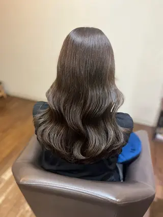 ロング カラー Pinue所属・栗本 栞のヘアスタイル