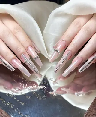 ネイル M🌷nail 長さだし専門店のネイルデザイン