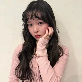 ロング 柔らかいcolor ￤韓国￤🩰マユ🩰のヘアスタイル