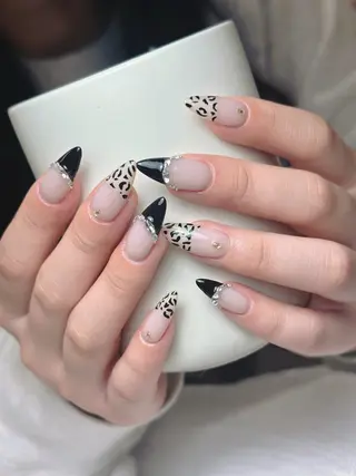 ネイル Aura Nail Maiのネイルデザイン