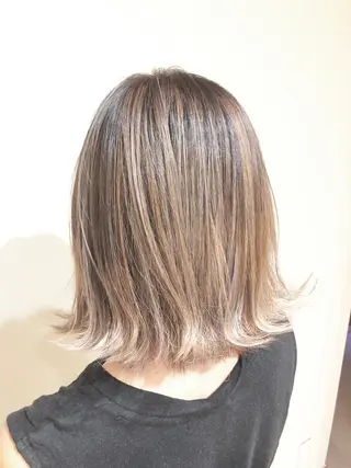 ミディアム カラー 💓シールエクステ ルミエールのヘアスタイル