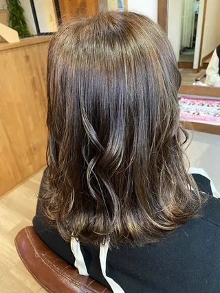 ミディアム chill out 塚口本町店のヘアスタイル