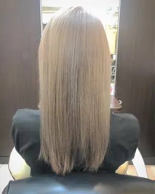 カラー ショートボブ✨️ 池田芽生のヘアスタイル