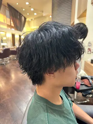 パーマ メンズ フェザーパーマ 安藝颯/メンズカットのヘアスタイル