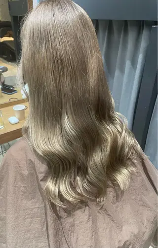 ロング カラー 🍋髪質改善× 透明感カラー ジュリのヘアスタイル