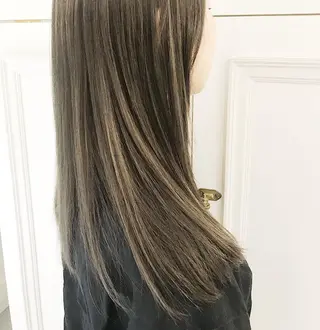 ロング Neolive caffのヘアスタイル