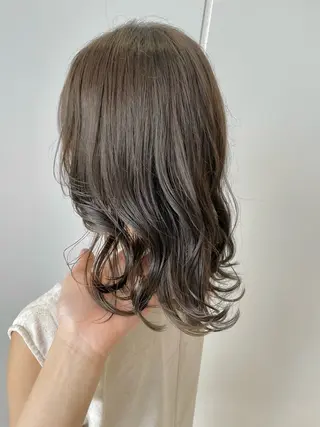 ミディアム F.所属・miku 🍑髪質改善サロンのヘアスタイル