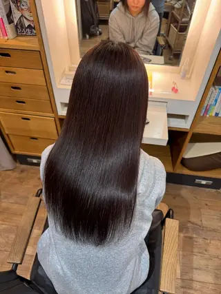 セミロング afloatkobe所属・美髪/髪質改善 川口凌弥のヘアスタイル