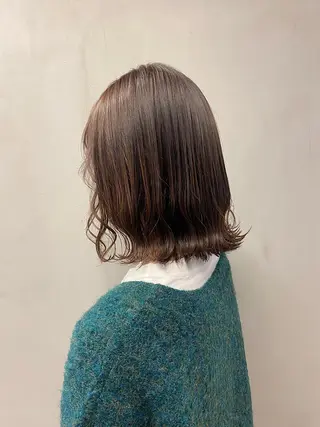 ミディアム カラー ハル🌸柔色/ ブリーチなし/艶髪のヘアスタイル