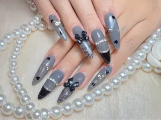 ネイル マジックミラー所属・マジック ミラーのネイルデザイン