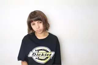 ショート カラー 三好 美里のヘアスタイル