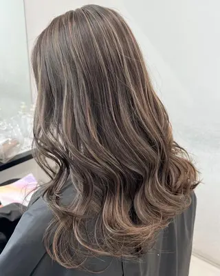 ロング ambleluxe 🌈透明感カラー中野のヘアスタイル