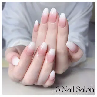 ミディアム Dione Nail みきのネイルデザイン
