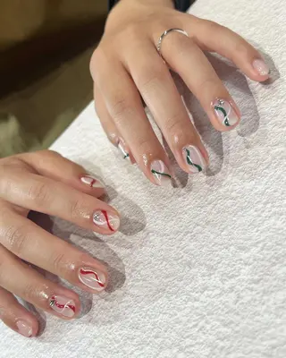 ネイル OAKたまプラ MiKiのネイルデザイン