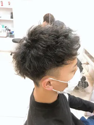 ショート パーマ メンズ 髪質改善× ハイライト溝江のヘアスタイル