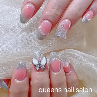 ネイル 🎀まゆ 🪽🐾のネイルデザイン