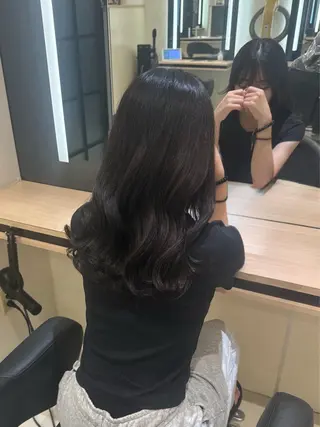 ロング カラー ひなの🫧ベージュ系 艶カラーのヘアスタイル