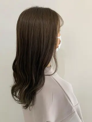 セミロング カラー 🤍似合わせパーマ 奥田沙耶🫧のヘアスタイル