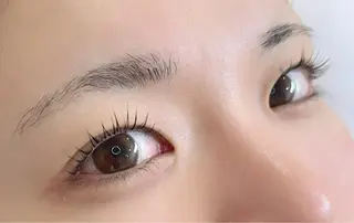 マツエク・マツパ Praise所属・Praise まりこのマツエク・マツパデザイン