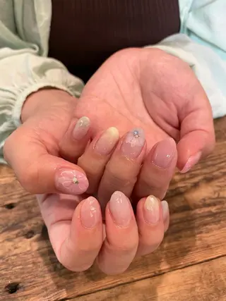 ネイル 佐藤  悠子のネイルデザイン