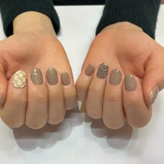 ネイル RALUA名駅前店 山崎のネイルデザイン