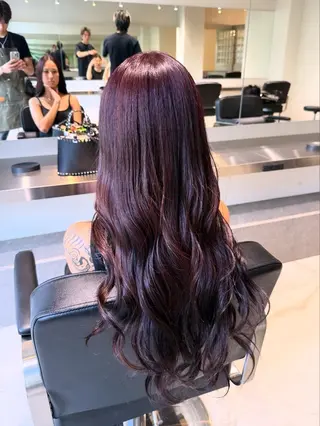 ロング カラー🌈／ 髪質改善✨／凜太郎のヘアスタイル