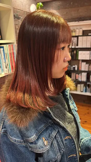 ミディアム colors Island所属・軍司 美夏のヘアスタイル