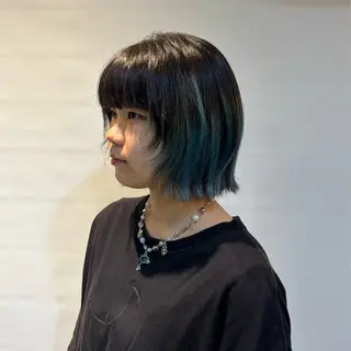 ショート カラー HANA所属・林 小桃のヘアスタイル