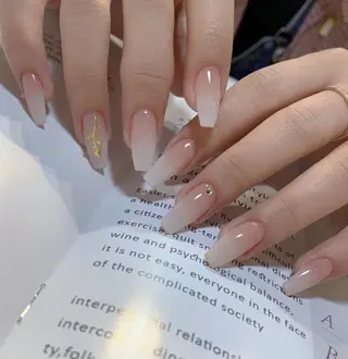 ネイル Queens PUPUのネイルデザイン