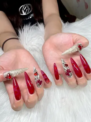 ネイル オーロラ所属・YUI nailのネイルデザイン