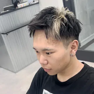 ショート カラー メンズ 曲がる縮毛矯正 LIBER 　岩名のヘアスタイル