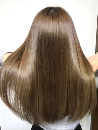 セミロング 20代半ば上質なへア ケア 髪質改善 大西のヘアスタイル