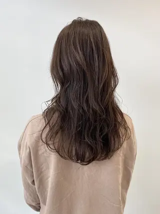 カラー 濱川 佳奈のヘアスタイル