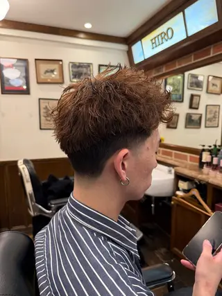ショート HIROGINZA BARBERSHOP新宿所属・山内 勇人のヘアスタイル